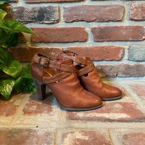 Beautiful Frye Celeste leather cutout booties